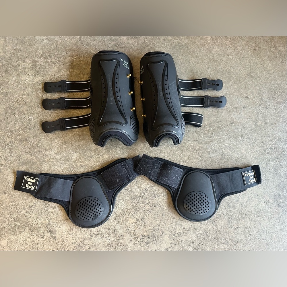 Back On Track Equestrian Horse Boots, Set, Full Size, Black, Good Condition! - Picture 2 of 3